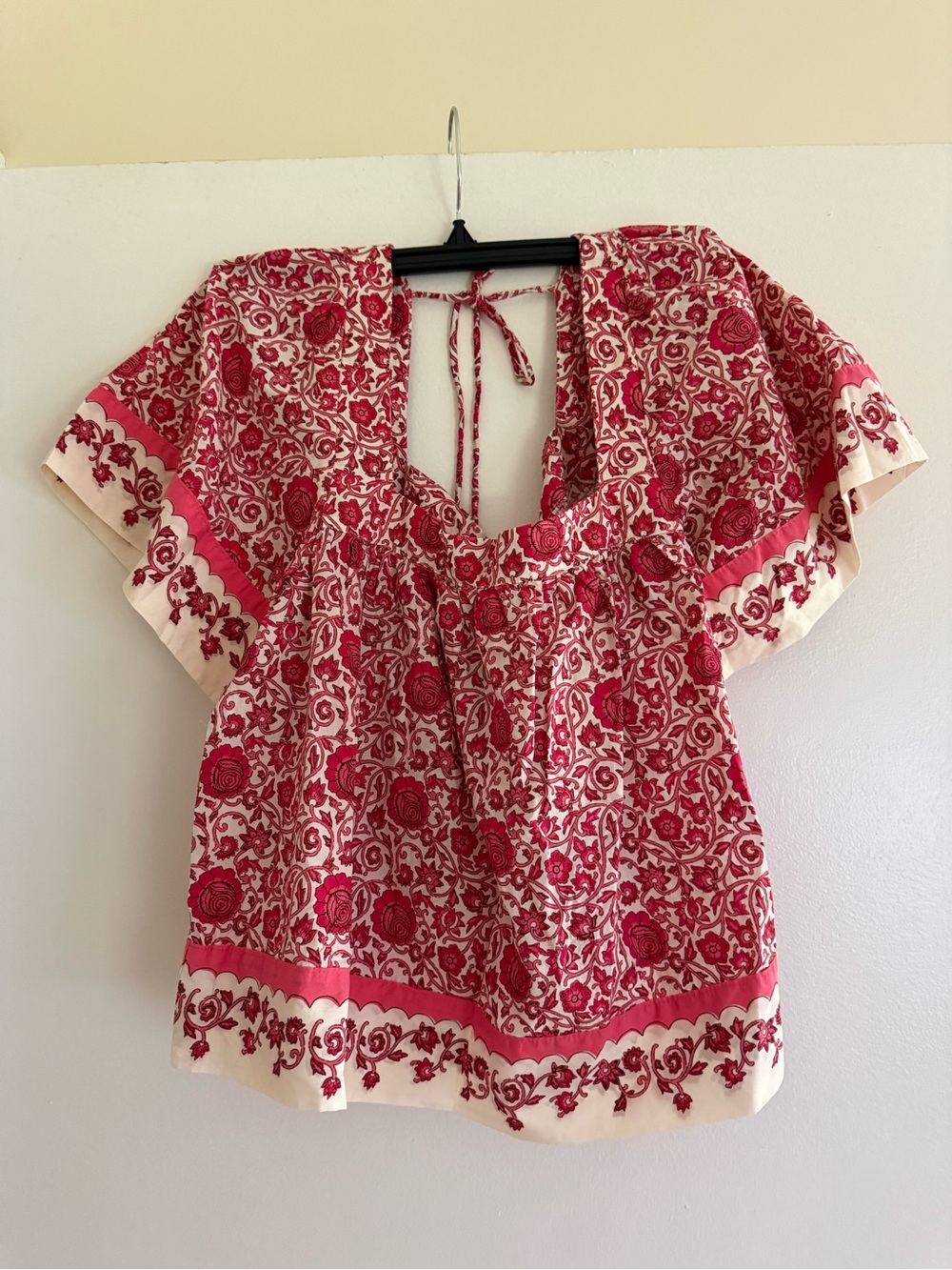 Universal Thread Pink and Cream Floral Peasant Blouse
